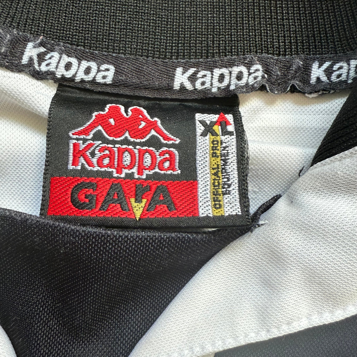 Maillot Juventus Vintage Kappa 1995-1997 – Domicile, Taille L, Occasion En Excellent état