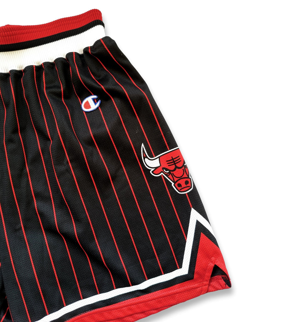 Mens Authentic Chicago Bulls Mitchell & Ness Red Pinstripe Basketball  Shorts Med